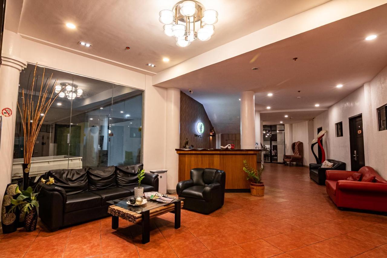 Kiwi Hotel Cebu Bagian luar foto
