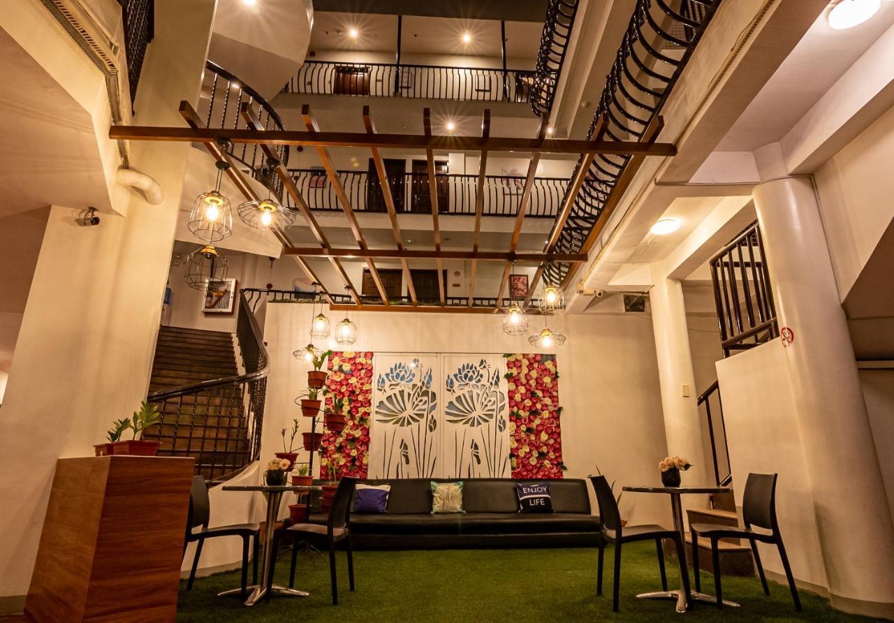 Kiwi Hotel Cebu Bagian luar foto